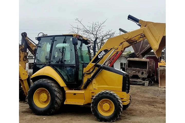 $524000 : CATERPILLAR 420e 2009 image 1