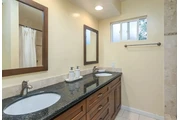 $2750 : 3 bedroom house available thumbnail