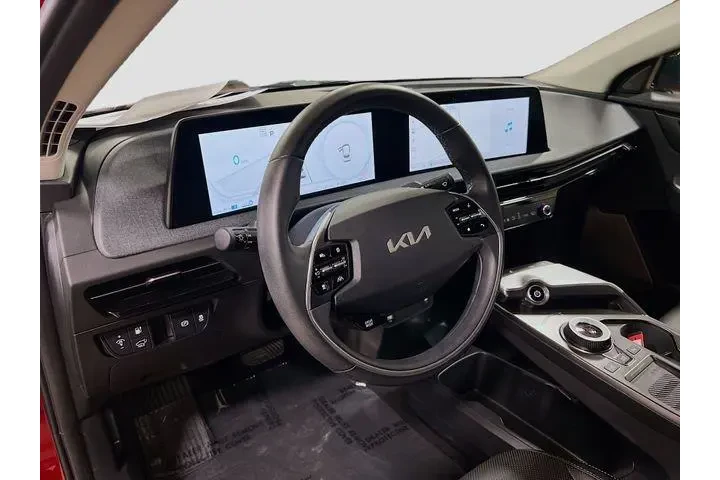 $22846 : Kia EV6 2023 Wind 4dr Crosso image 9