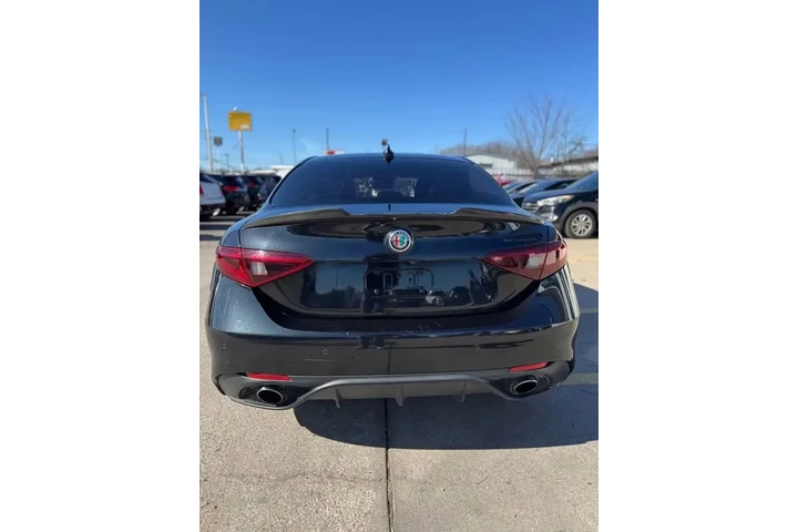 2018 ALFA ROMEO GIULIA2018 AL image 6