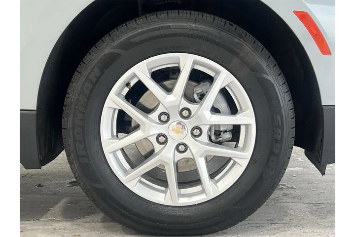 $18798 : Chevrolet Equinox 2023 4x4 L image 10