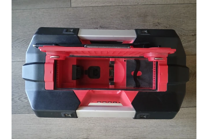 $70 : 12V-28V Jobsite Radio image 2