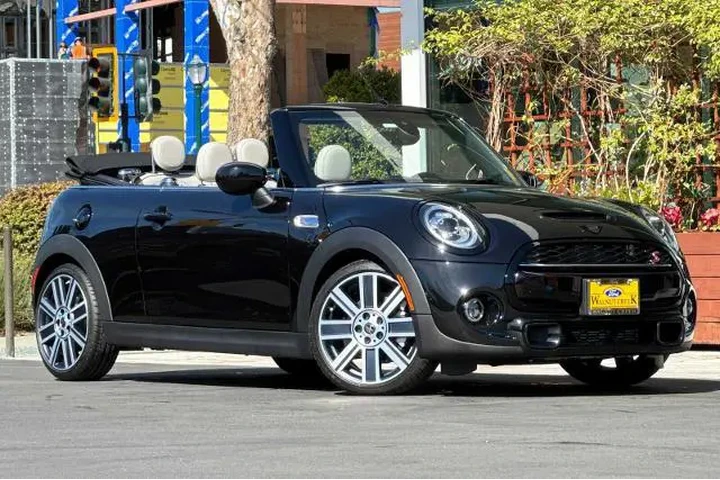$27999 : MINI Convertible 2020 Cooper image 2