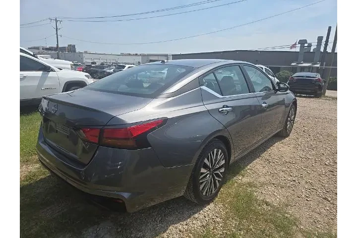 $18703 : Nissan Altima 2025 2.5 SV 4d image 3