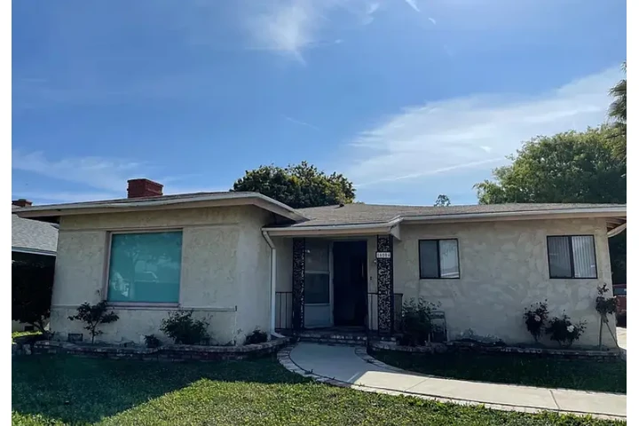 $2480 : with utilities 🏝 Gardena 🏝 image 1