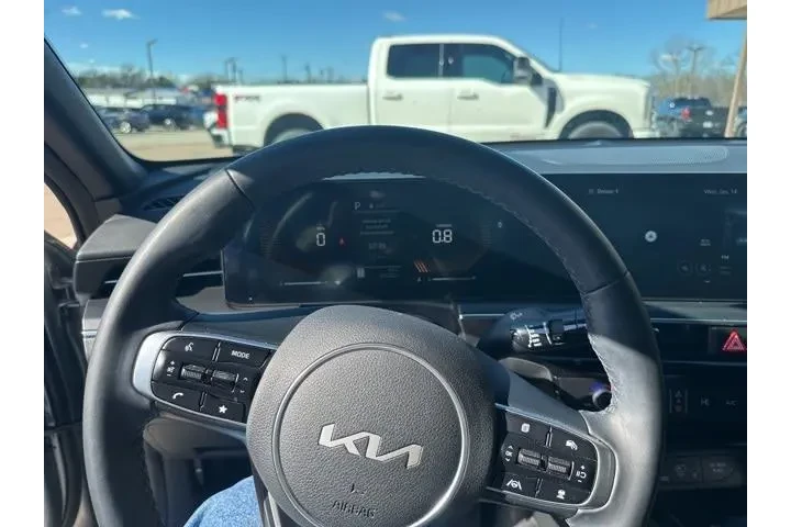 $25995 : Kia K5 2025 GT-Line 4dr Seda image 9