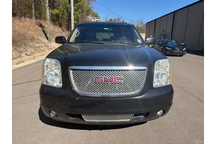 $9995 : GMC Yukon XL 2013 4x2 Denali image 2