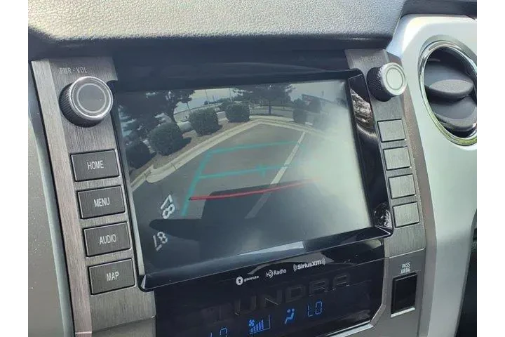 $35998 : Toyota Tundra 2020 4x4 SR5 4 image 8