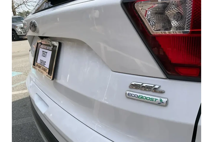 $7485 : Ford Escape 2019 SEL 4dr SUV image 10