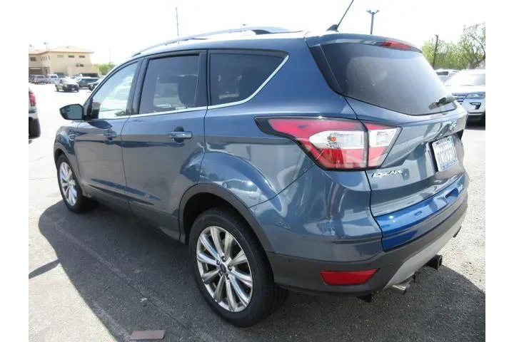 $13844 : Ford Escape 2018 Titanium 4d image 2