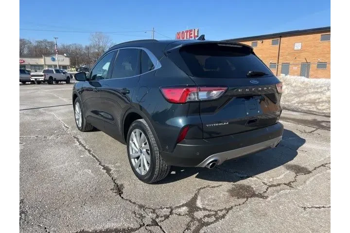 $25644 : Ford Escape 2022 AWD Titaniu image 6