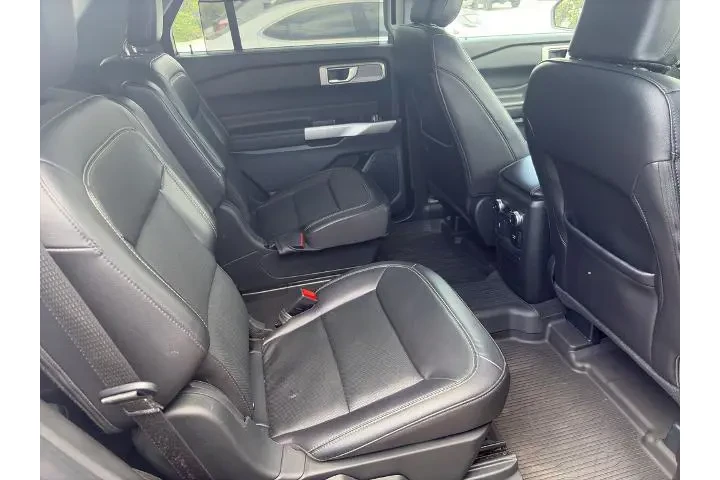 $36000 : Ford Explorer 2023 AWD Limit image 5