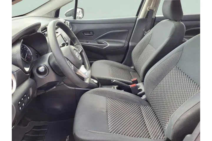 $13995 : Nissan Versa 2020 S 4dr Seda image 10