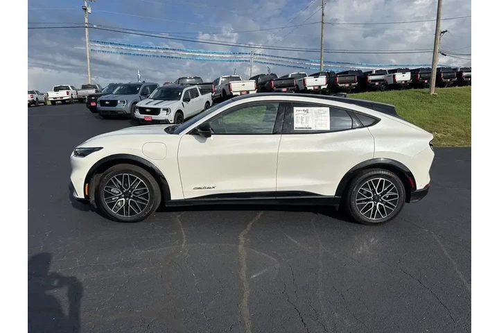 $37885 : Ford Mustang Mach-E 2024 AWD image 3