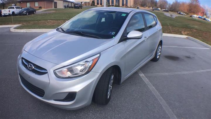 $9300 : PRE-OWNED  HYUNDAI ACCENT SE image 5