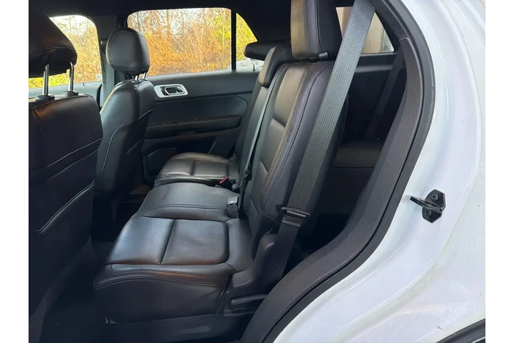 $11995 : Ford Explorer 2015 AWD XLT 4 image 7