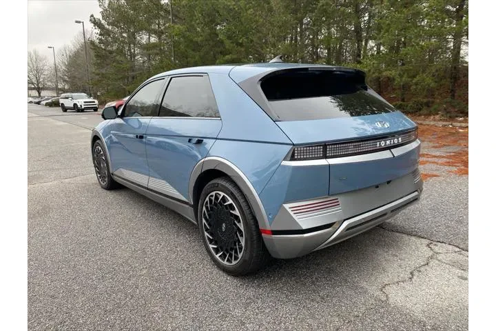 $27960 : Hyundai IONIQ 5 2024 AWD Lim image 4