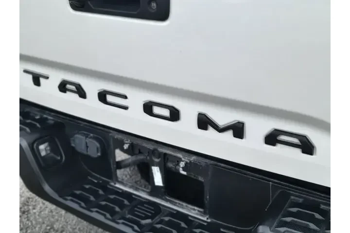 $27991 : Toyota Tacoma 2021 4x2 TRD O image 5