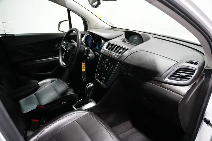 $12878 : 2016 Encore image 9