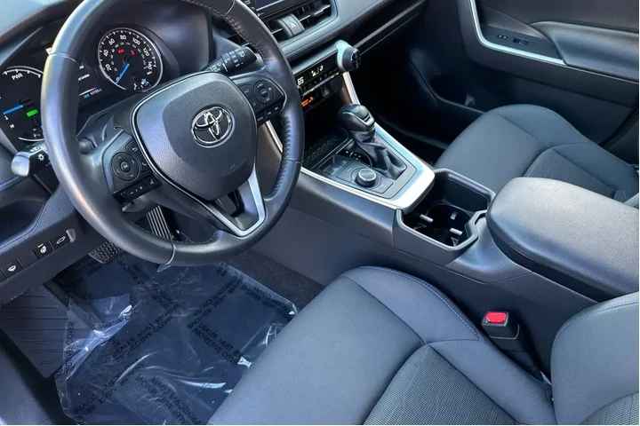 $30995 : Toyota RAV4 Hybrid 2022 AWD image 10