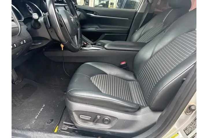 $18700 : Toyota Camry 2020 SE 4dr Sed image 2