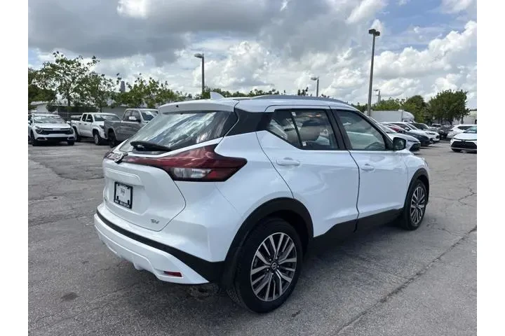 $14988 : Nissan Kicks 2021 SV 4dr Cro image 3