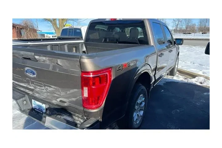 $38995 : Ford F-150 2023 4x4 XLT 4dr image 2