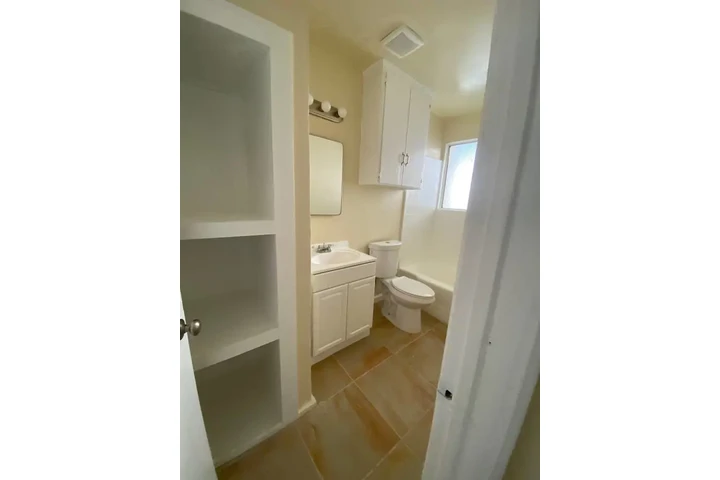 $2395 : 2BD INGLEWOOD!! $2395 image 5