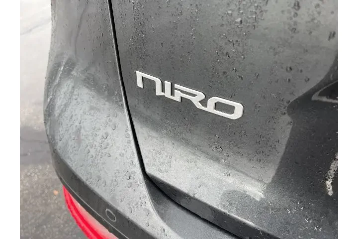 $22588 : Kia Niro 2023 EX 4dr Crossov image 5