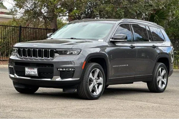 $31789 : Jeep Grand Cherokee L 2023 4 image 7