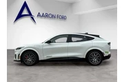 $34458 : Ford Mustang Mach-E 2023 AWD thumbnail