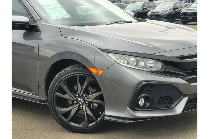 $21988 : Honda Civic 2017 Sport 4dr H image 3