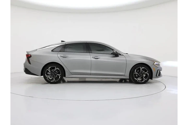 $31998 : Kia K5 2025 GT-Line 4dr Seda image 7