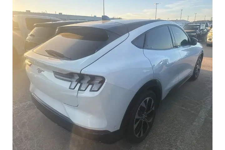 $26496 : Ford Mustang Mach-E 2022 Pre image 3