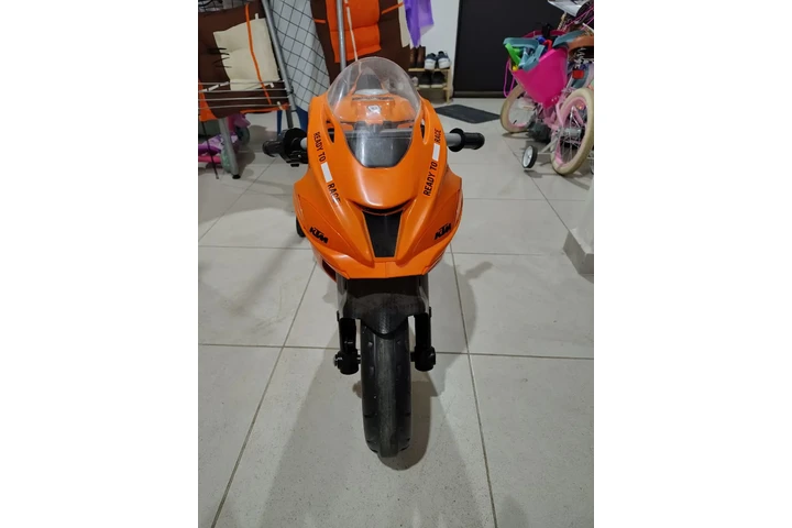 $4000 : HERMOSA MINI MOTO RECARGABLE image 3