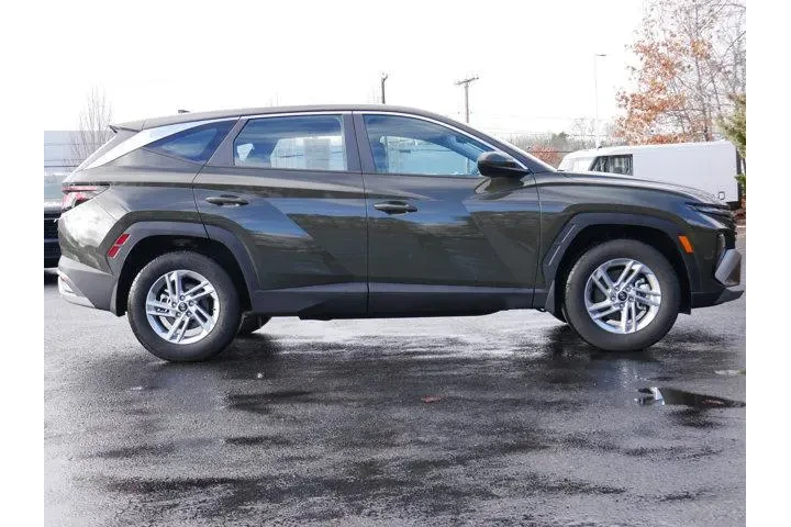 $25986 : Hyundai TUCSON 2025 AWD SE 4 image 8