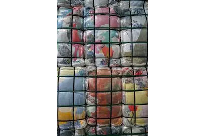 $250 : Bulk Branded Second Hand Cloth image 1