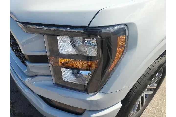 $38991 : Ford F-150 2023 4x2 XL 4dr S image 5