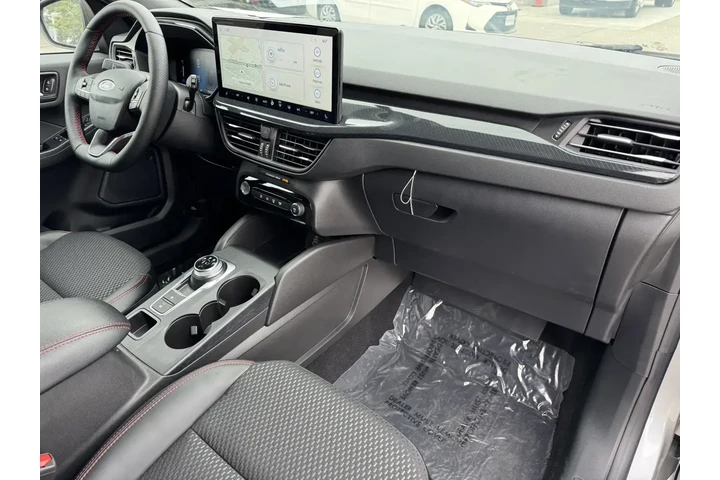 $23589 : Ford Escape 2024 ST-Line 4dr image 5