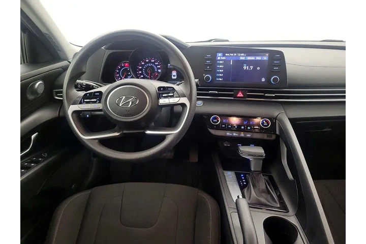 $17998 : Hyundai ELANTRA 2021 SEL 4dr image 10