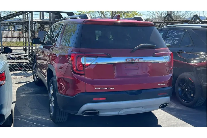 $31984 : GMC Acadia 2023 4x4 SLT 4dr image 3