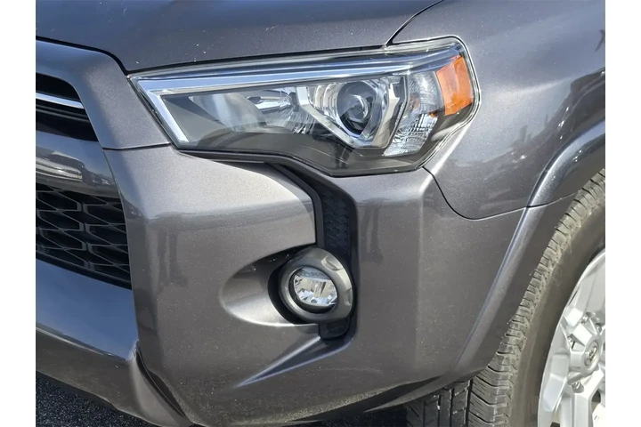 $37291 : Toyota 4Runner 2023 4x2 SR5 image 9