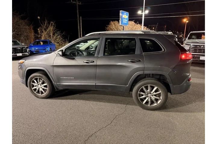 $17999 : Jeep Cherokee 2018 4x4 Limit image 9