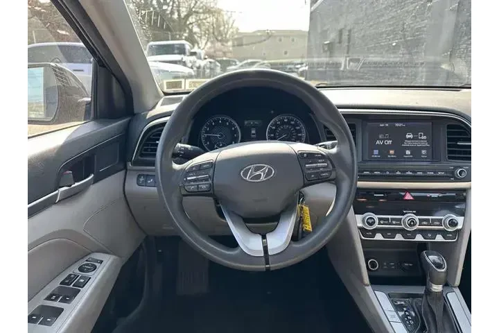 $15499 : Hyundai ELANTRA 2020 SEL 4dr image 7