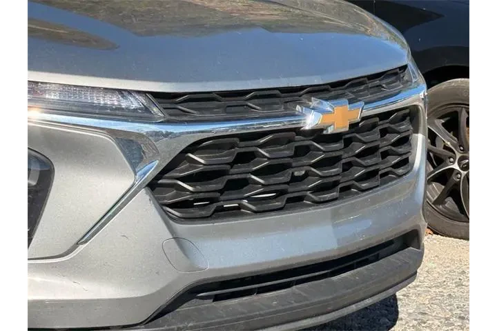 $17999 : Chevrolet Trax 2024 LS 4dr C image 8