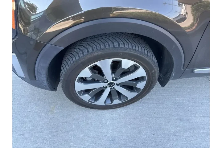 $16474 : Kia Telluride 2020 S 4dr SUV image 6