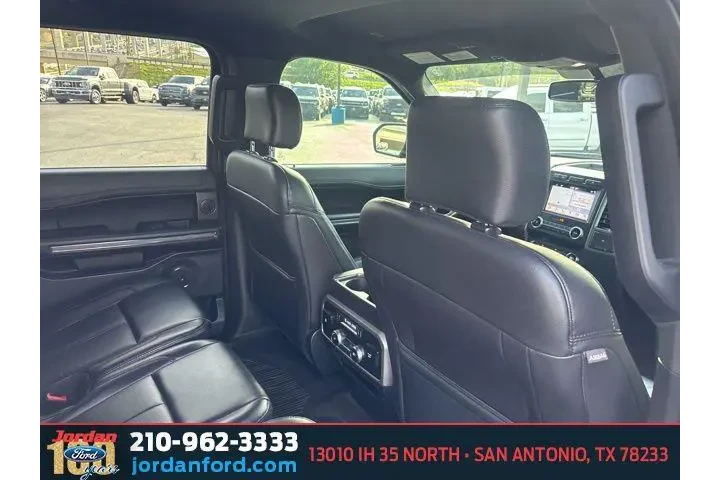 $22951 : Ford Expedition 2019 4x4 XLT image 10