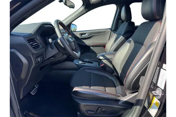 $22999 : Ford Escape 2024 ST-Line 4dr image 9