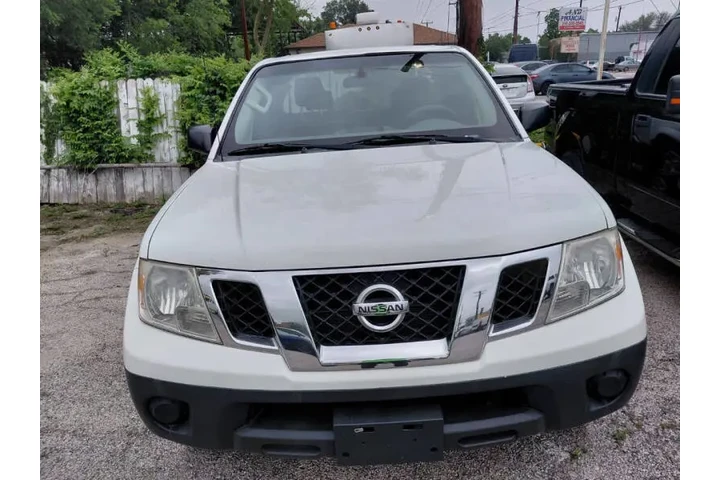$12800 : 2020 Frontier S image 6