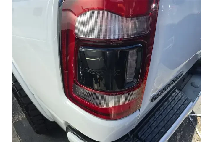 $25990 : Ram 1500 2021 4x4 Laramie 4d image 5